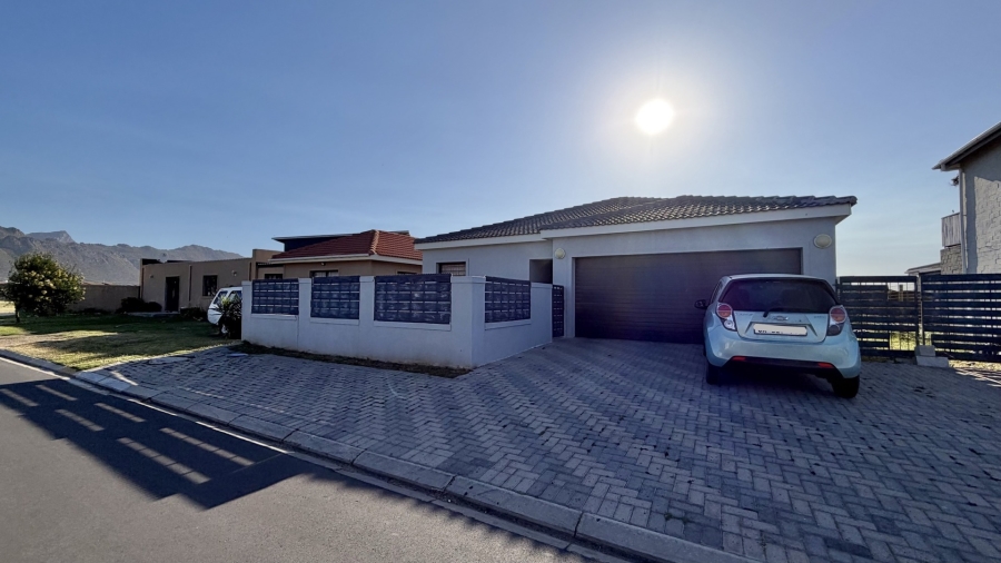 4 Bedroom Property for Sale in Fairview Golf Estate Western Cape